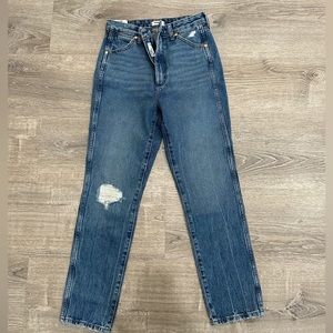 NWT Wrangler Walker 677 high rise slim jeans